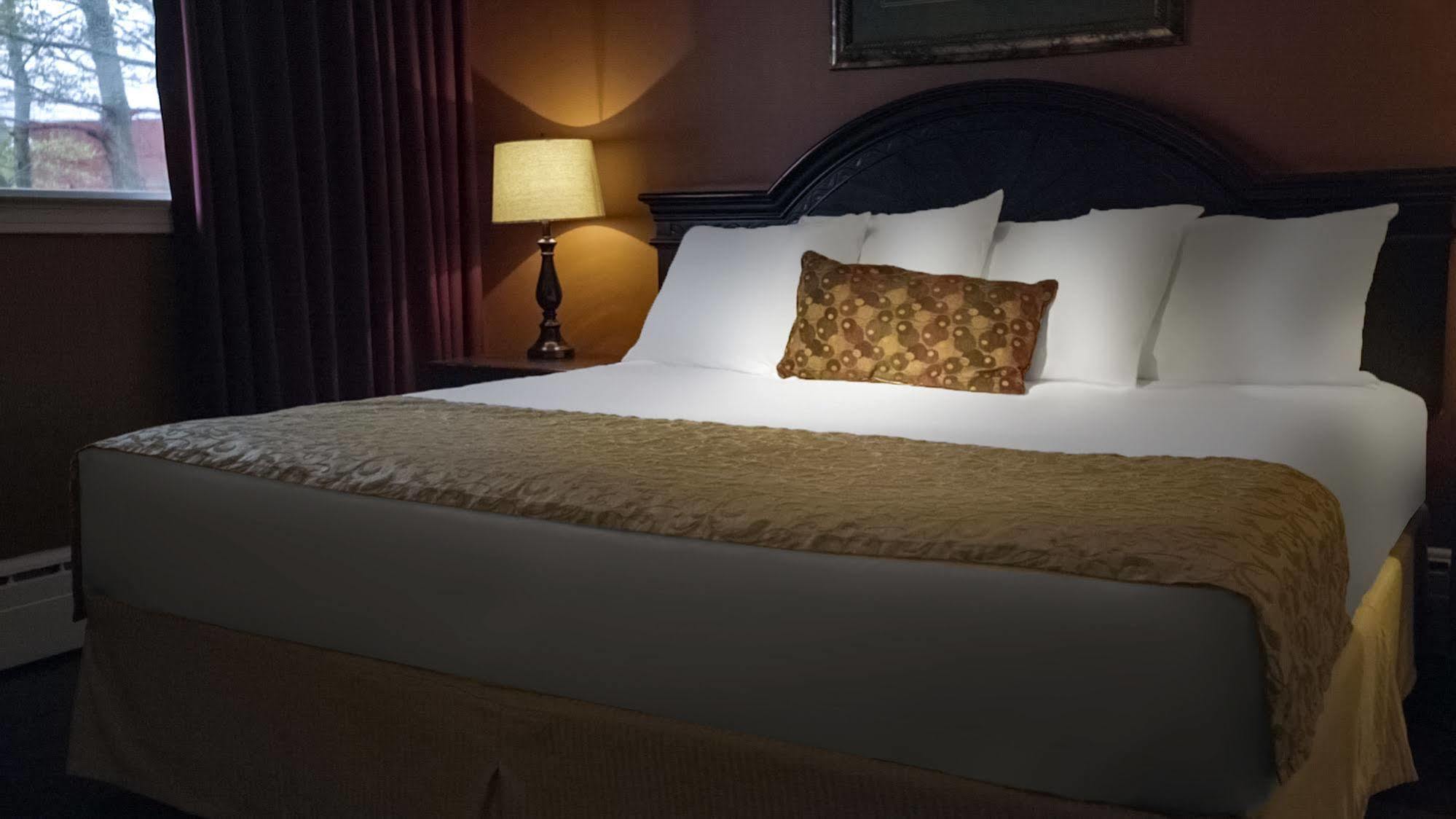 Hearthstone Inn - Port Hastings Bagian luar foto